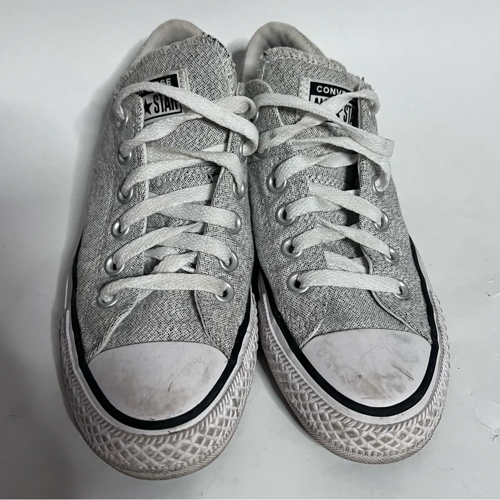 Converse Gray Low Top Chuck Taylors - Picture 4 of 12